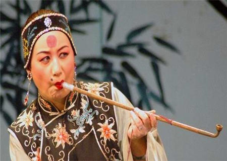 八字分析如何获得爱情
