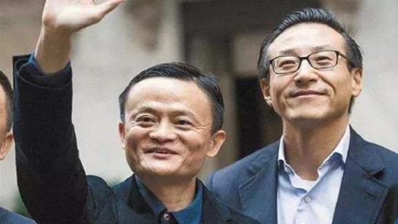 八字中伤官生偏财的特点.jpg