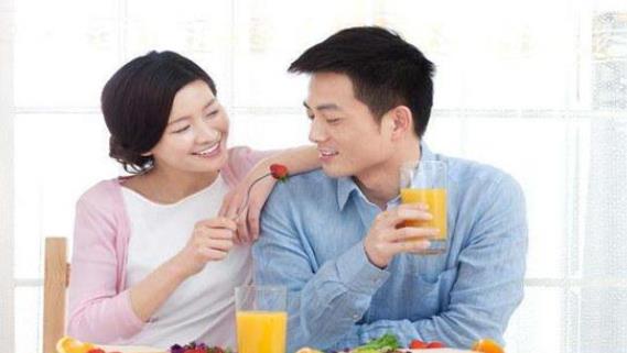 日坐偏财的男命.jpg