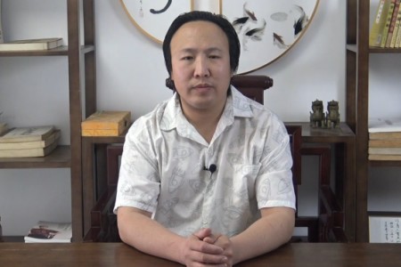 八字印旺无食伤的特征有哪些？