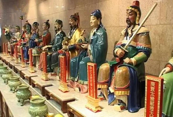 化太岁方法