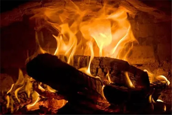 八字炎上格的命理特征