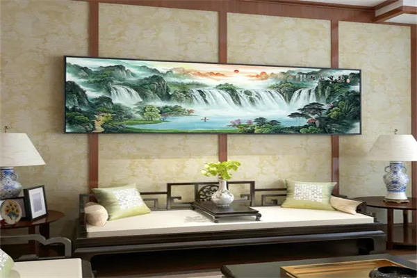 客厅沙发后面挂画风水